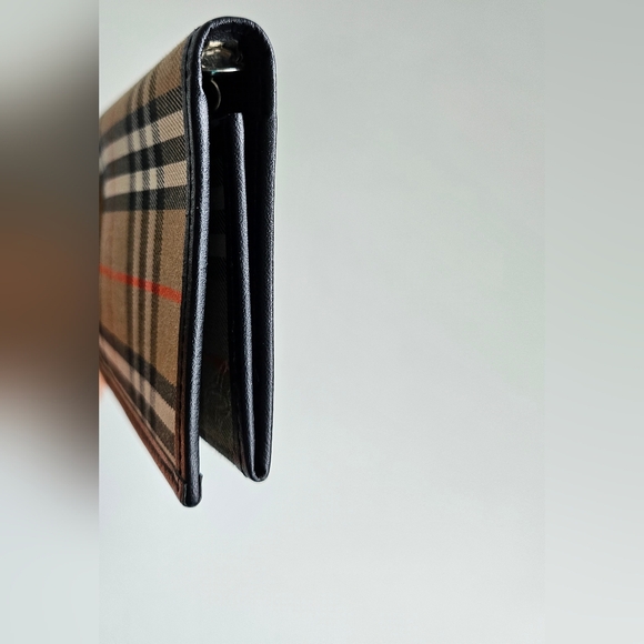 Burberry Nova Check Mini Agenda Cover/Address Book - Picture 6 of 8